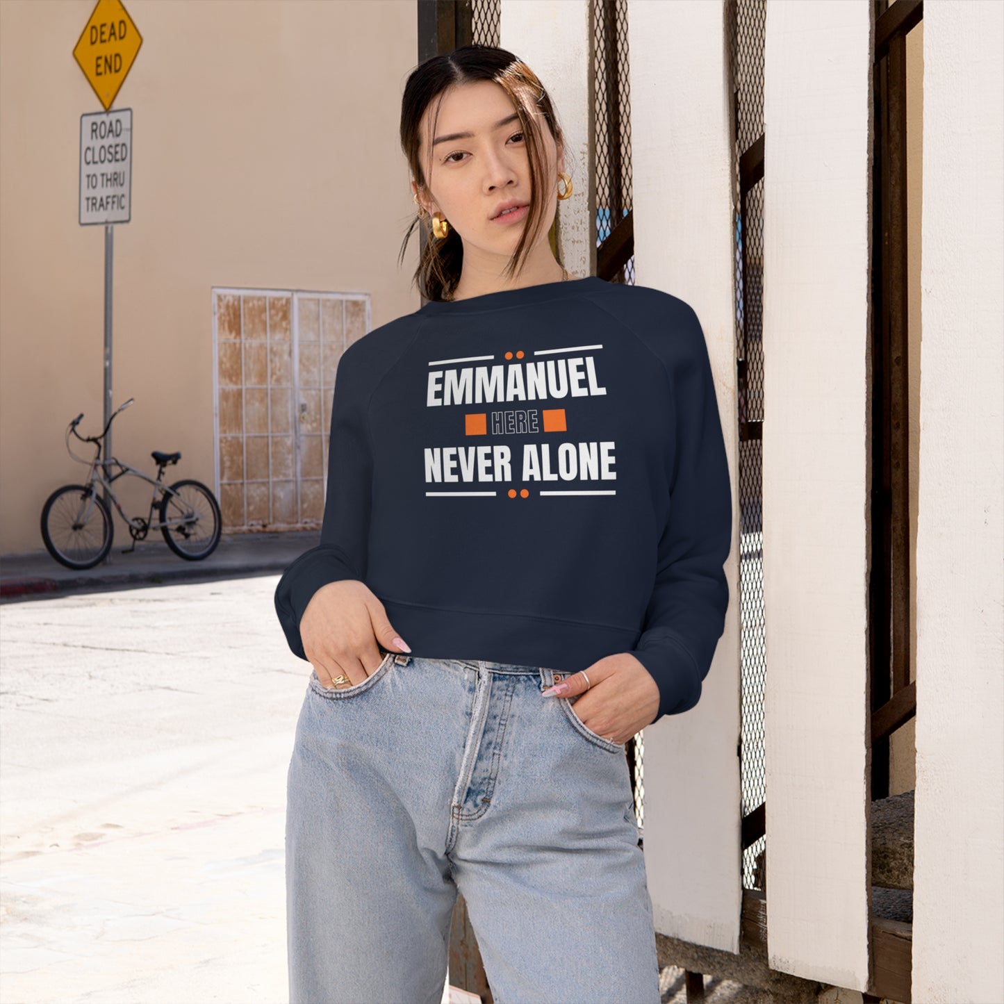 Emmanuel Here Women's Cropped Fleece Pullover