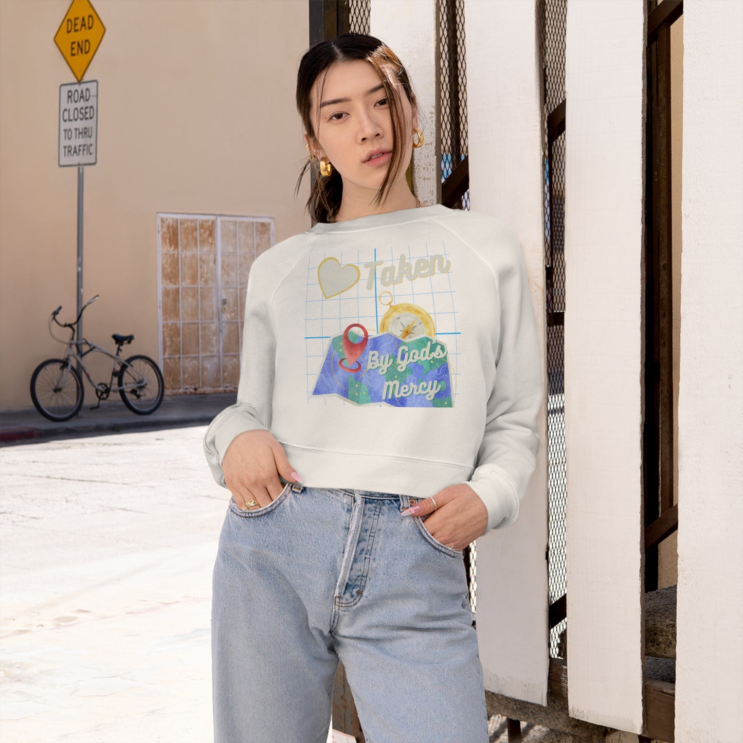 Taken Women's Cropped Fleece Pullover