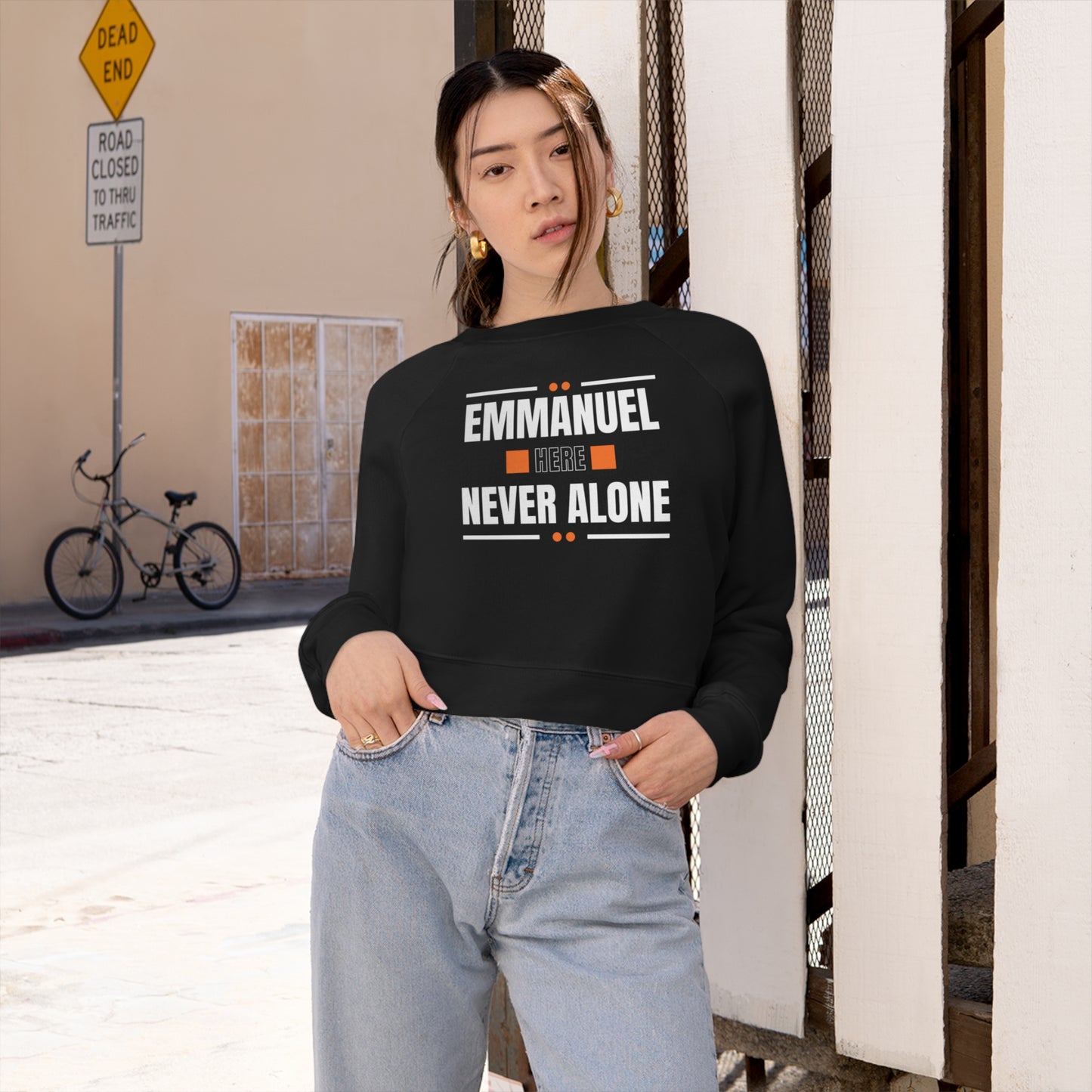 Emmanuel Here Women's Cropped Fleece Pullover