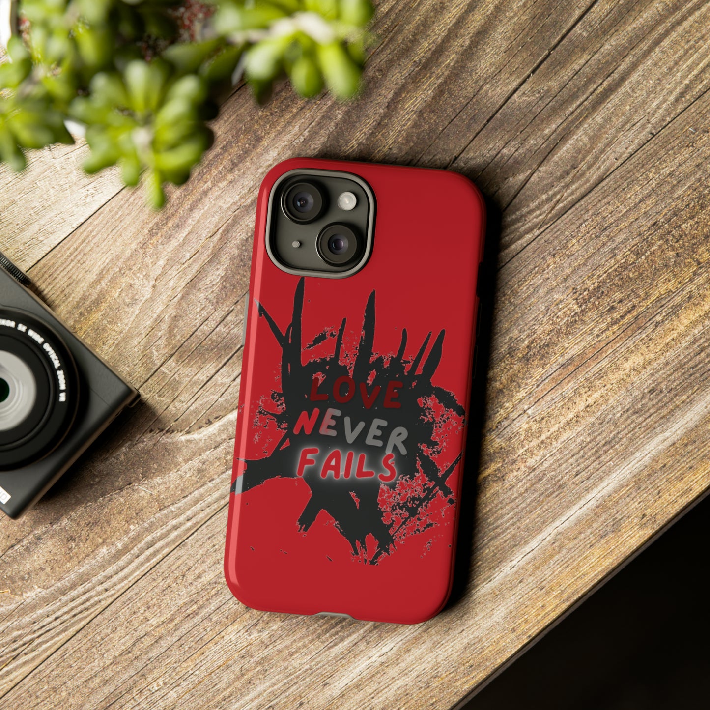 Love Never Fails Red Tough Cases