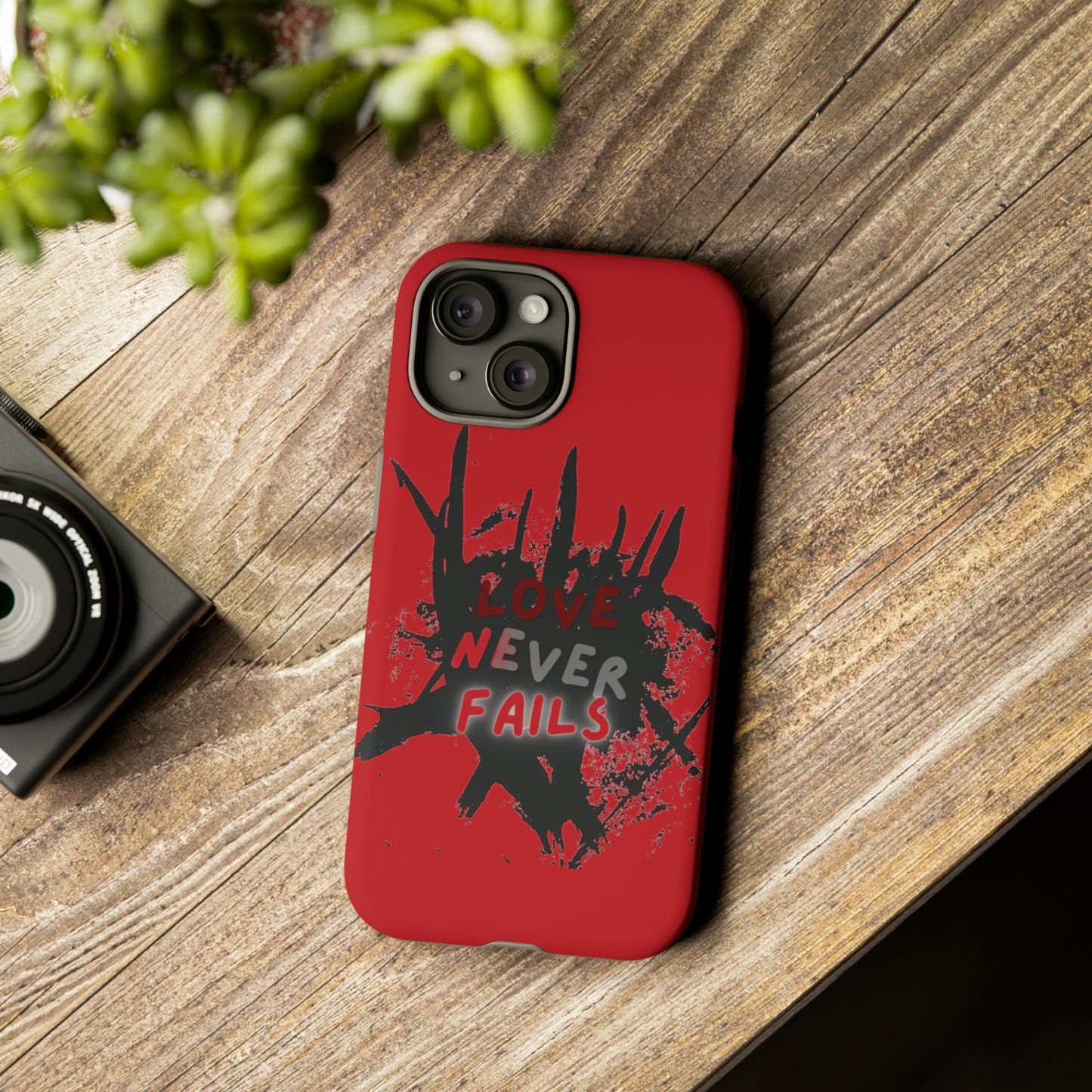 Love Never Fails Red Tough Cases