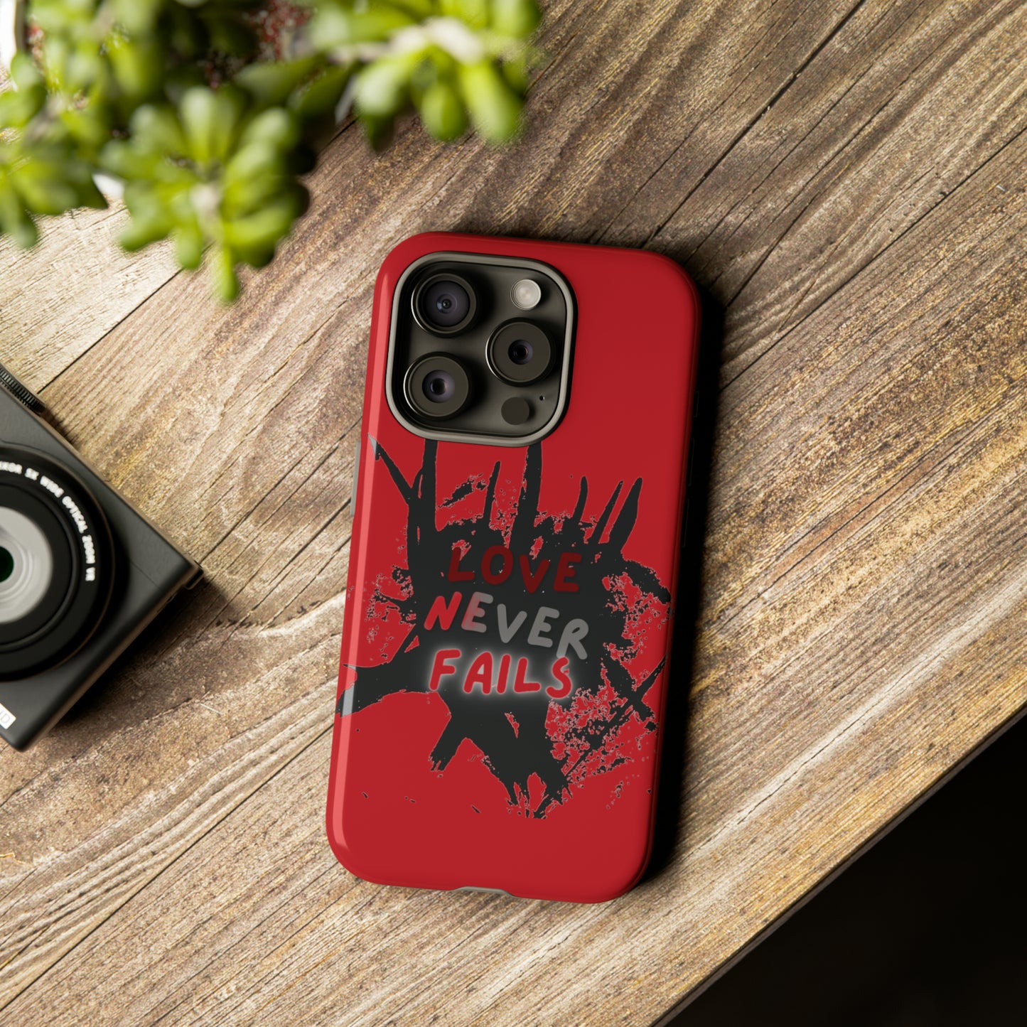 Love Never Fails Red Tough Cases